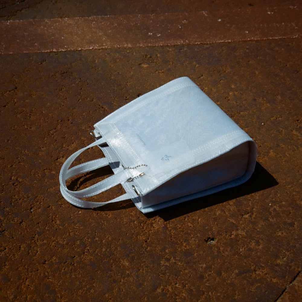 PLASTICITY サステナブル 防水 スクエア ショルダーバッグ 2WAY 軽量