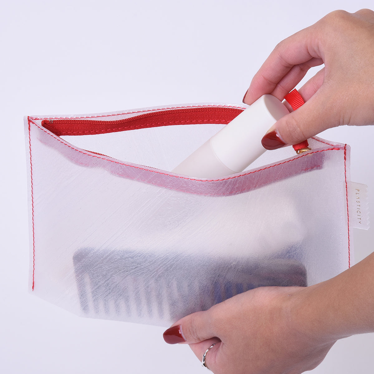 PLASTICITY サステナブル ポーチ ケース 防水 レディース ブランド