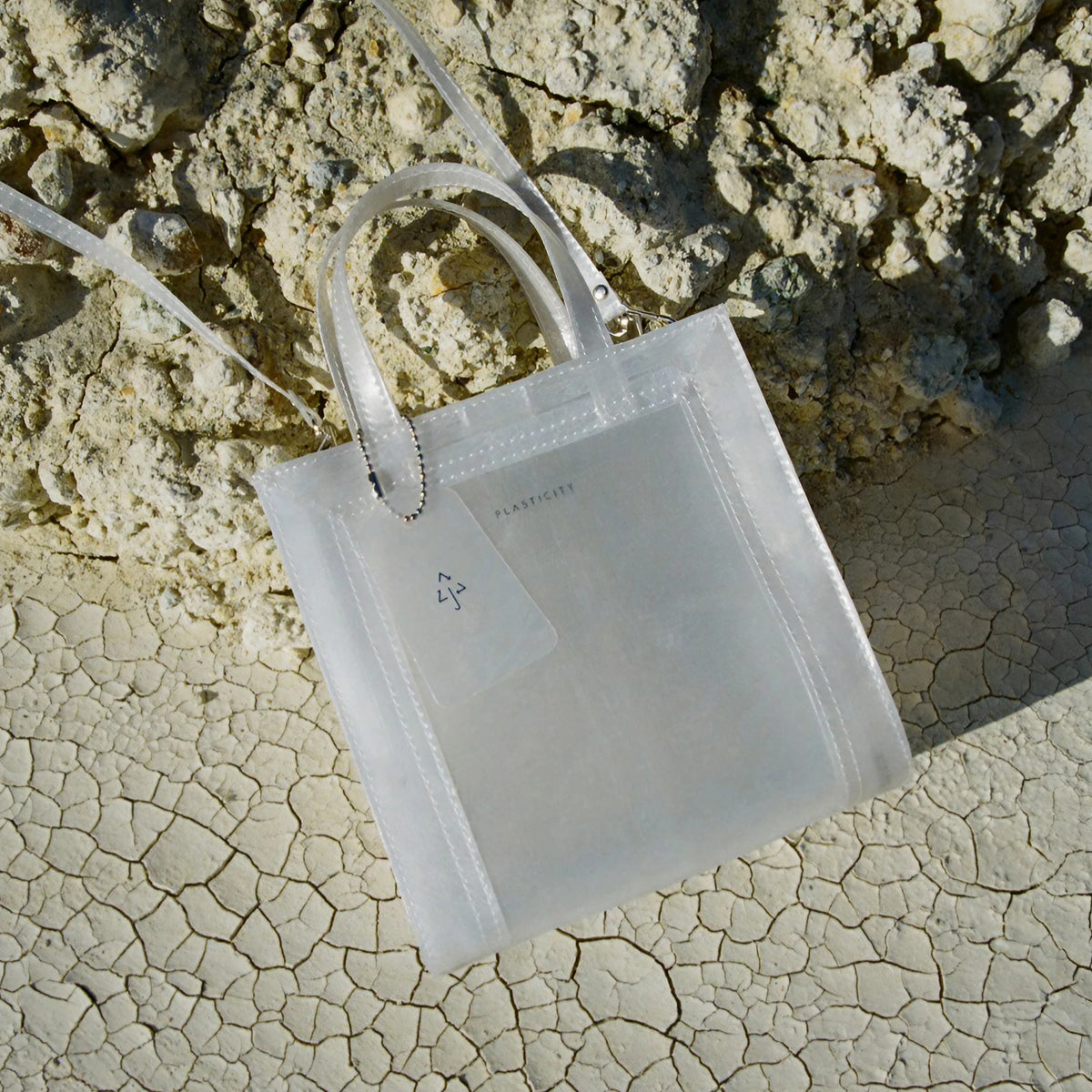 未使用品 Ance studios ラージ ミニメッセンジャーバッグ Acne Studios